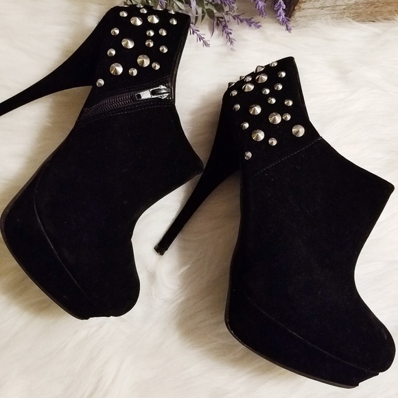 Charlotte Russe Studded Velvet Booties - Picture 7 of 7